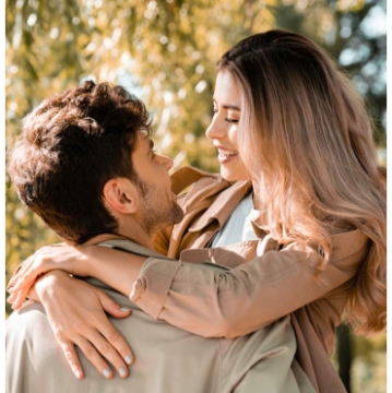 Milos Whispers of Love: A Luxurious Mediterranean-Inspired Candle for Aromatic Romance Milos Whispers of Love: A Luxurious Mediterranean-Inspired Candle for Aromatic Romance