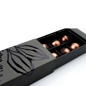 Luxury Pralines Box – The Ultimate Chocolate Experience Elegant Chocolate Gift Box with Assorted Handcrafted Pralines